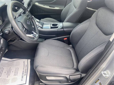 2023 Hyundai Santa Fe SE