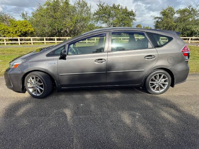 2015 Toyota Prius v Three