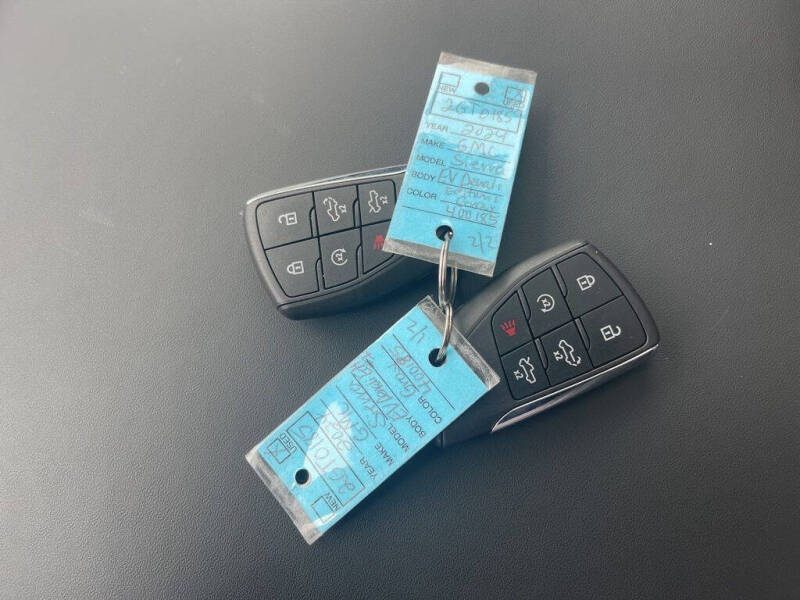 2024 GMC Sierra EV Denali Edition 1