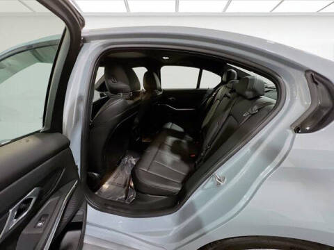 2024 BMW 3 Series 330i