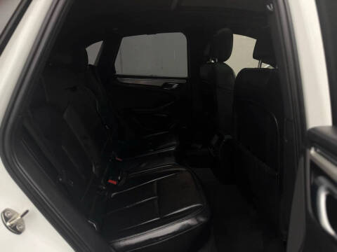 2017 Porsche Macan S