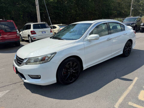 2013 Honda Accord for sale at GEORGIA AUTO DEALER LLC in Buford GA