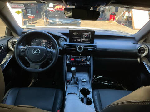 2022 Lexus IS 300