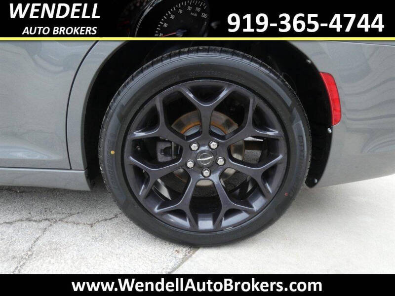 2019 Chrysler 300 S