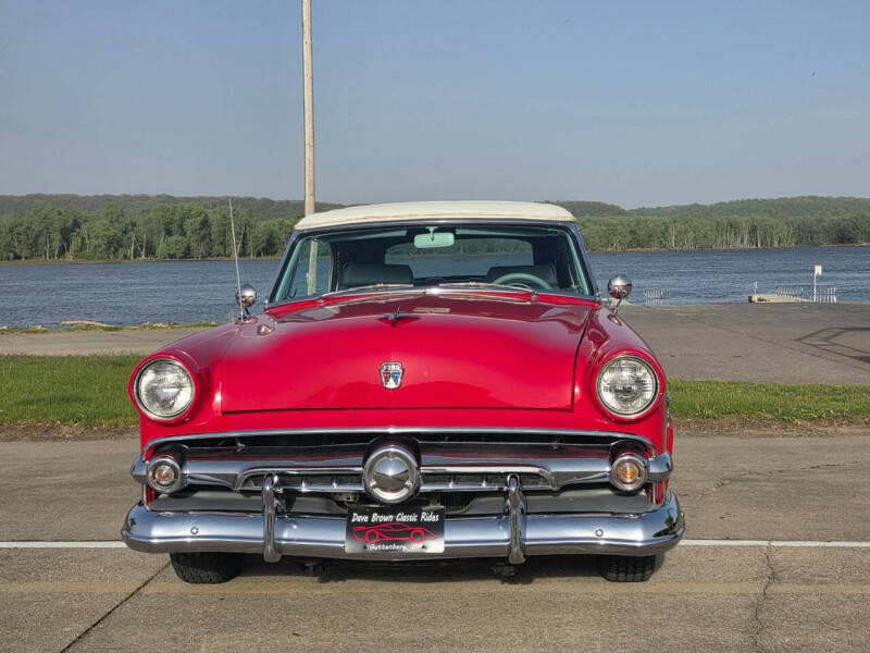 1954 Ford Crestline