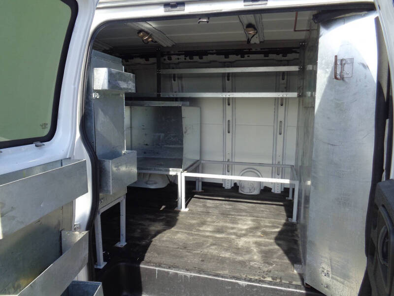 2017 Chevrolet Express 2500