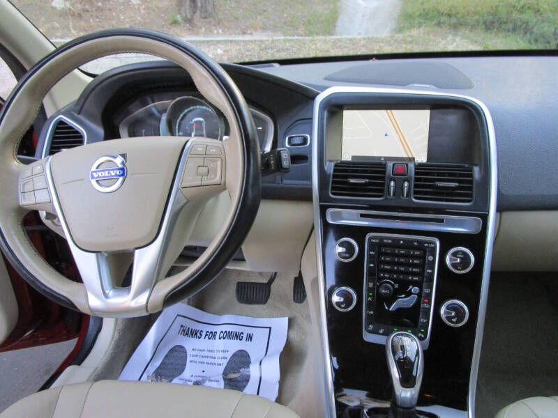 2015 Volvo XC60 T6 Drive-E Platinum