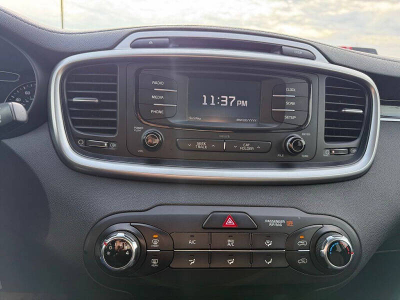 2016 Kia Sorento LX