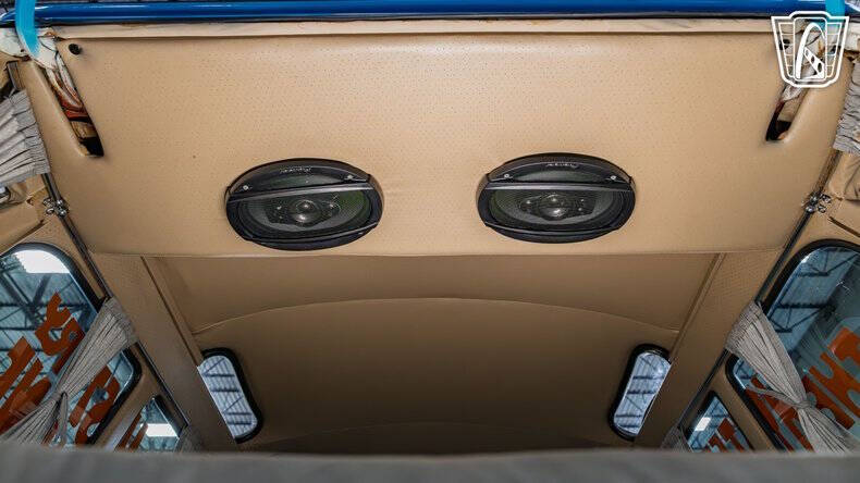 1977 Volkswagen Bus