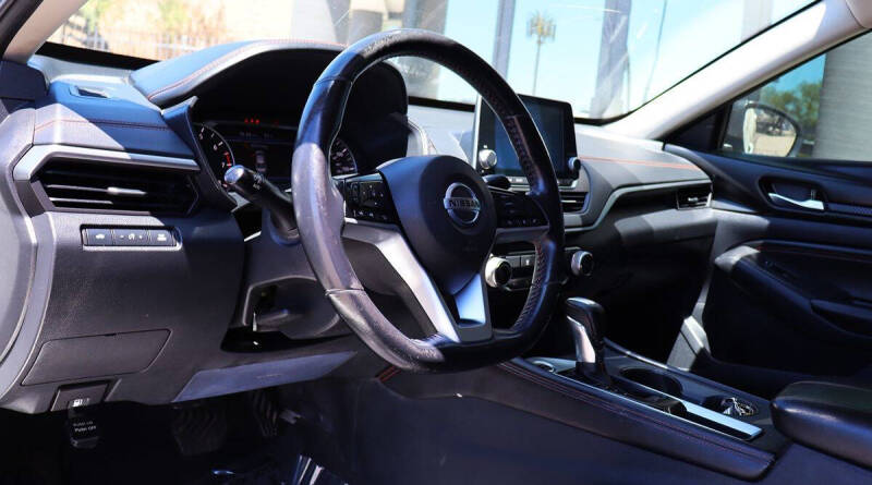 2021 Nissan Altima 2.5 SR
