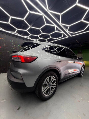 2021 Ford Escape SEL