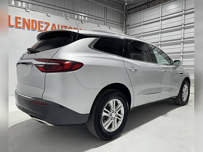 2020 Buick Enclave Essence