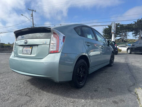 2013 Toyota Prius Four