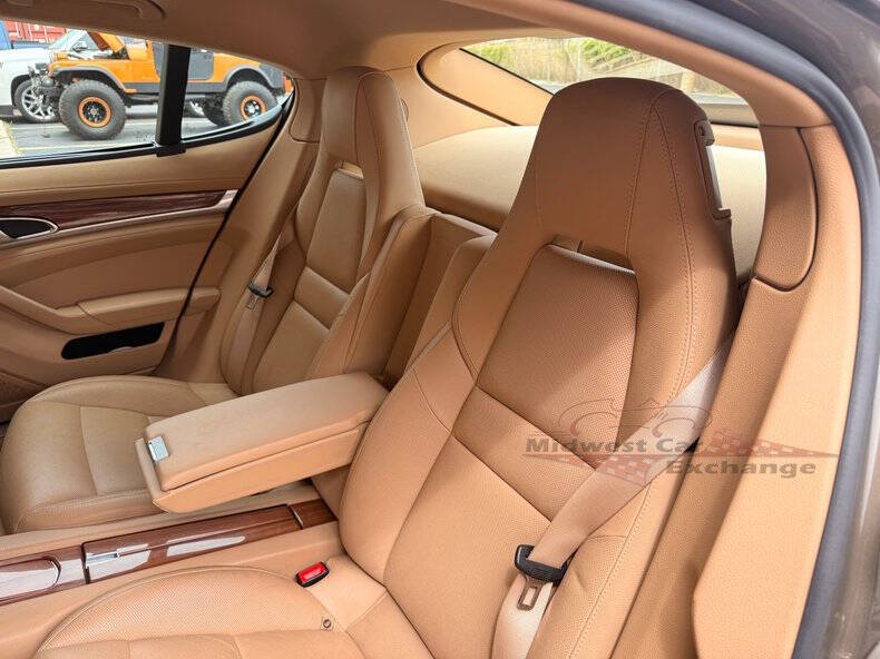 2011 Porsche Panamera