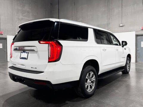 2022 GMC Yukon XL SLE