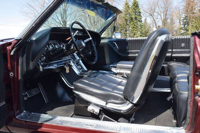 1966 Ford Thunderbird