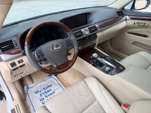 2014 Lexus LS 460