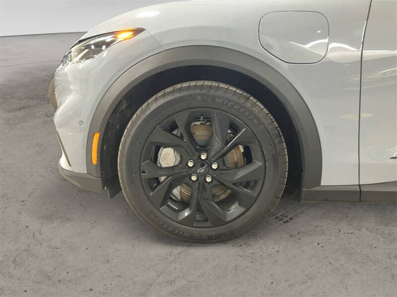 2024 Ford Mustang Mach-E Select