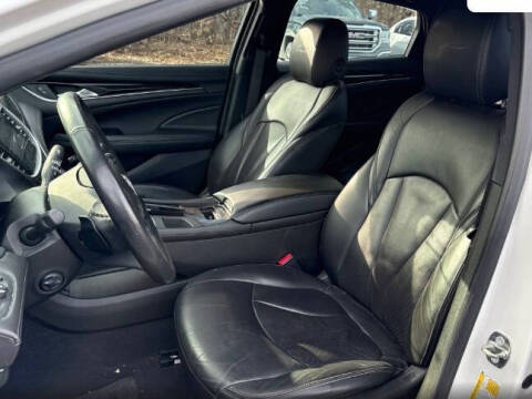 2018 Buick LaCrosse Avenir