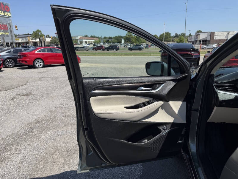 2023 Buick Enclave Essence