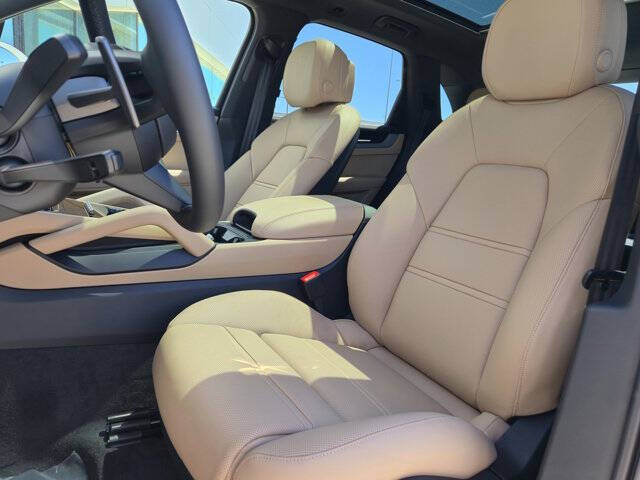 2025 Porsche Cayenne