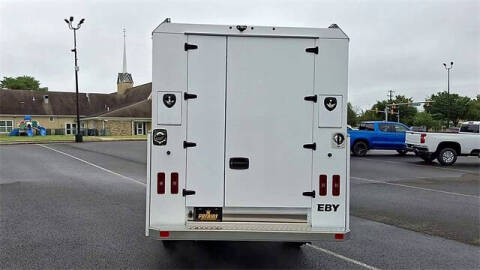 2025 Chevrolet Express 3500