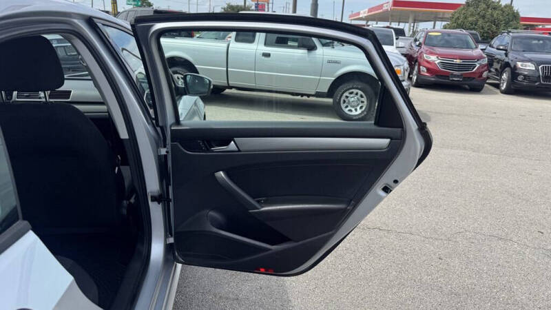 2015 Volkswagen Passat