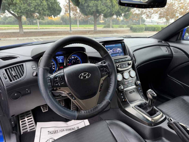 2013 Hyundai Genesis Coupe 3.8 Track