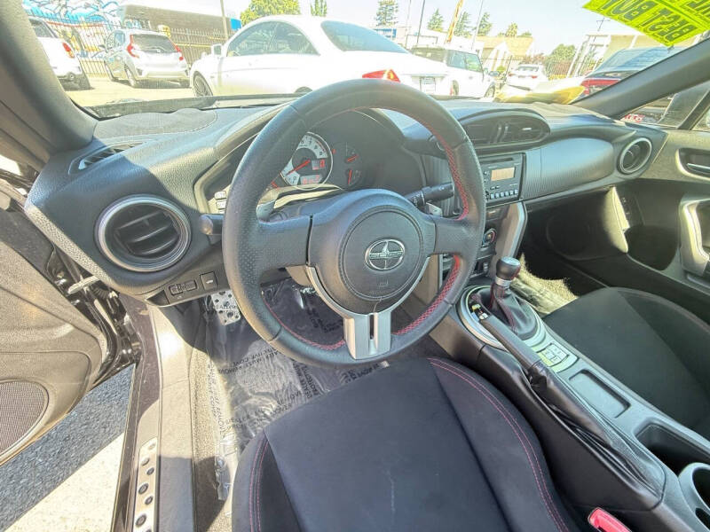 2013 Scion FR-S