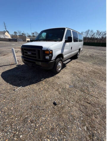 2014 Ford E-Series E-350 SD XL