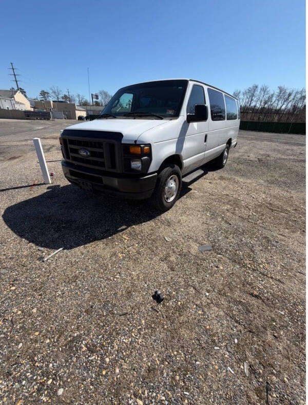 2014 Ford E-Series E-350 SD XL
