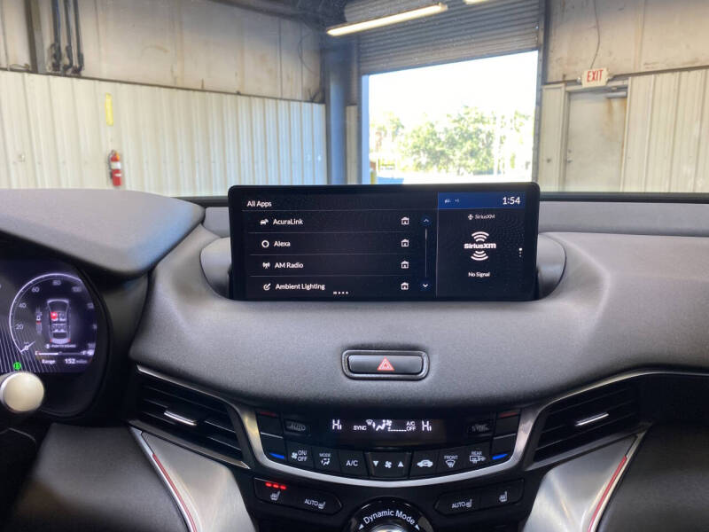 2025 Acura TLX w/Tech