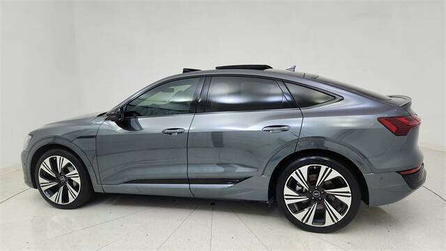 2024 Audi Q8 Sportback e-tron quattro Prestige S line