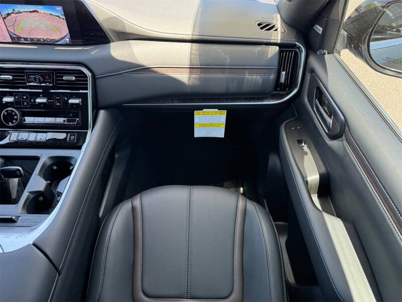 2025 Nissan Armada SL