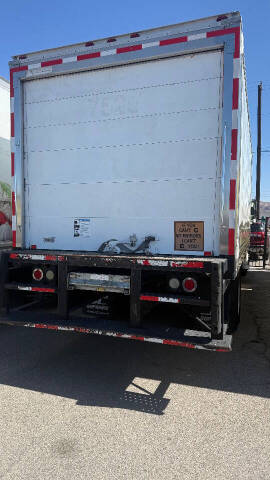 2014 Freightliner M2 106