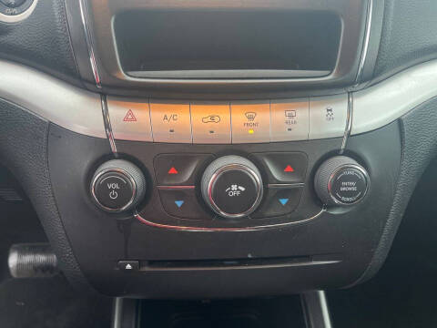 2019 Dodge Journey SE