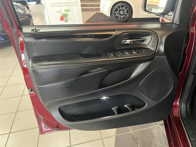 2018 Dodge Grand Caravan SE Plus