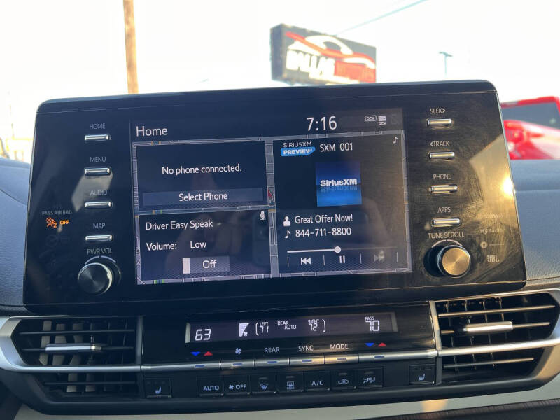 2021 Toyota Sienna XLE 8-Passenger