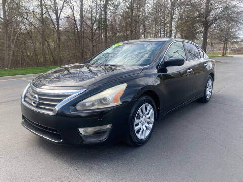 2014 Nissan Altima for sale at El Camino Auto Sales in Gainesville GA