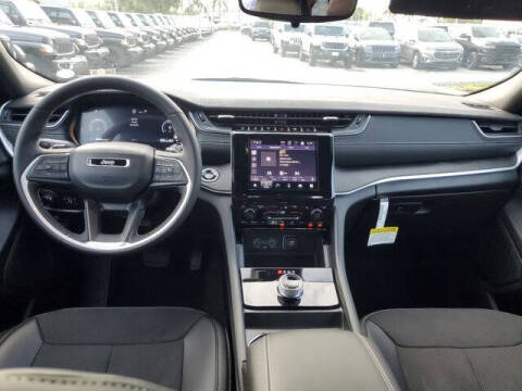 2024 Jeep Grand Cherokee Altitude