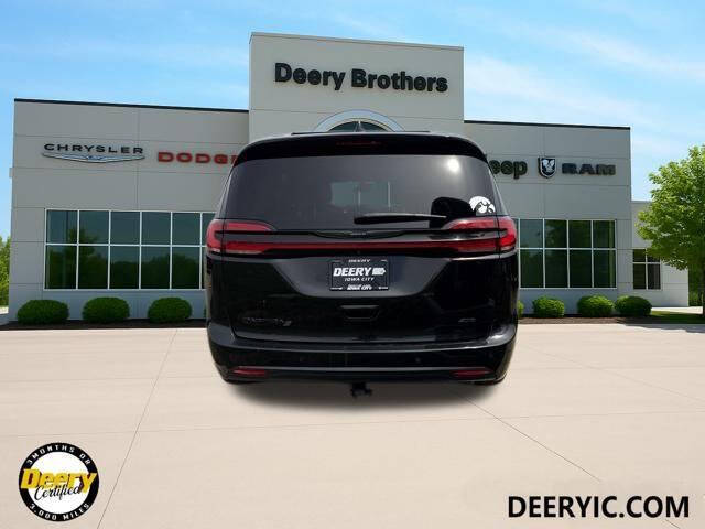 2021 Chrysler Pacifica Touring