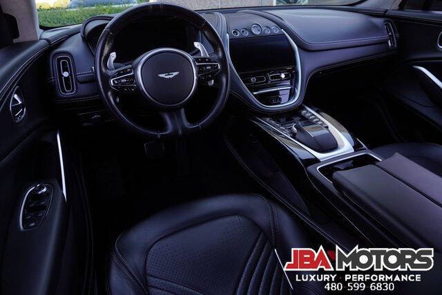 2021 Aston Martin DBX