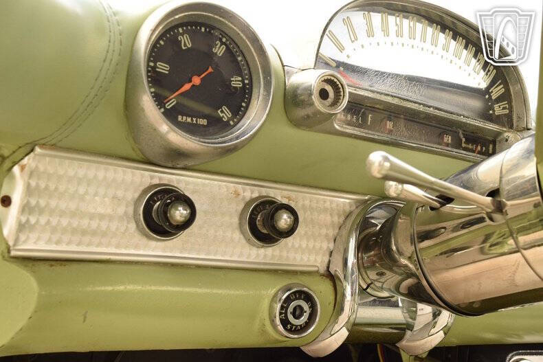 1956 Ford Thunderbird