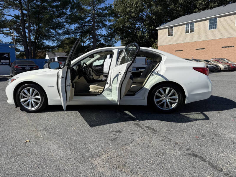 2015 Infiniti Q50 Hybrid Premium