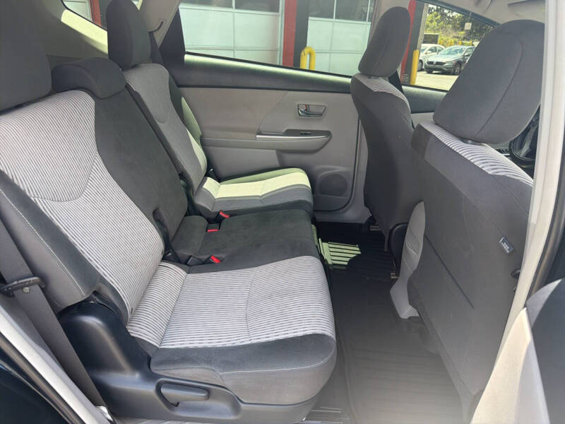 2017 Toyota Prius v Two