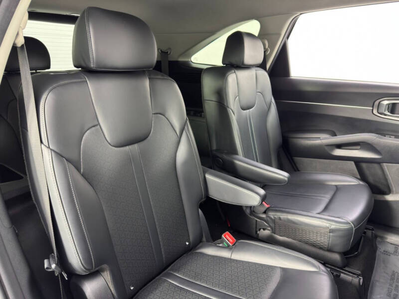 2022 Kia Sorento Hybrid S