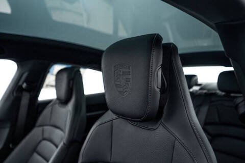 2026 Porsche Taycan 4