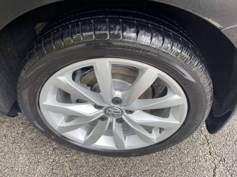 2017 Volkswagen Golf SportWagen