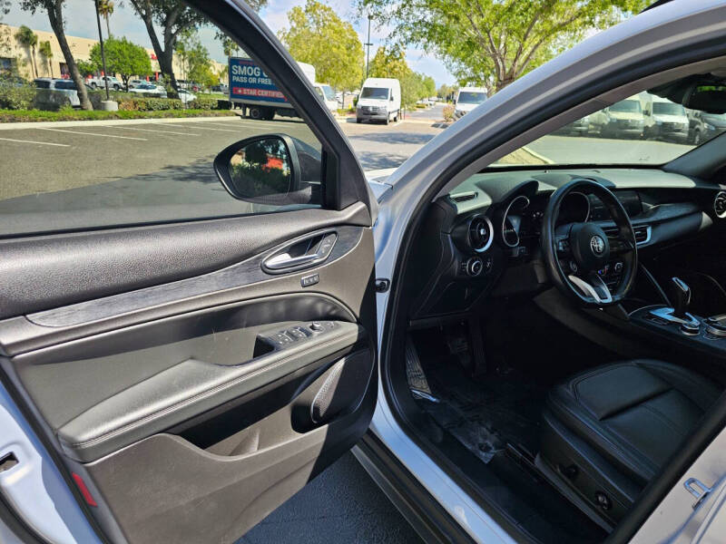 2021 Alfa Romeo Stelvio Sprint