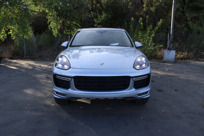 2016 Porsche Cayenne GTS